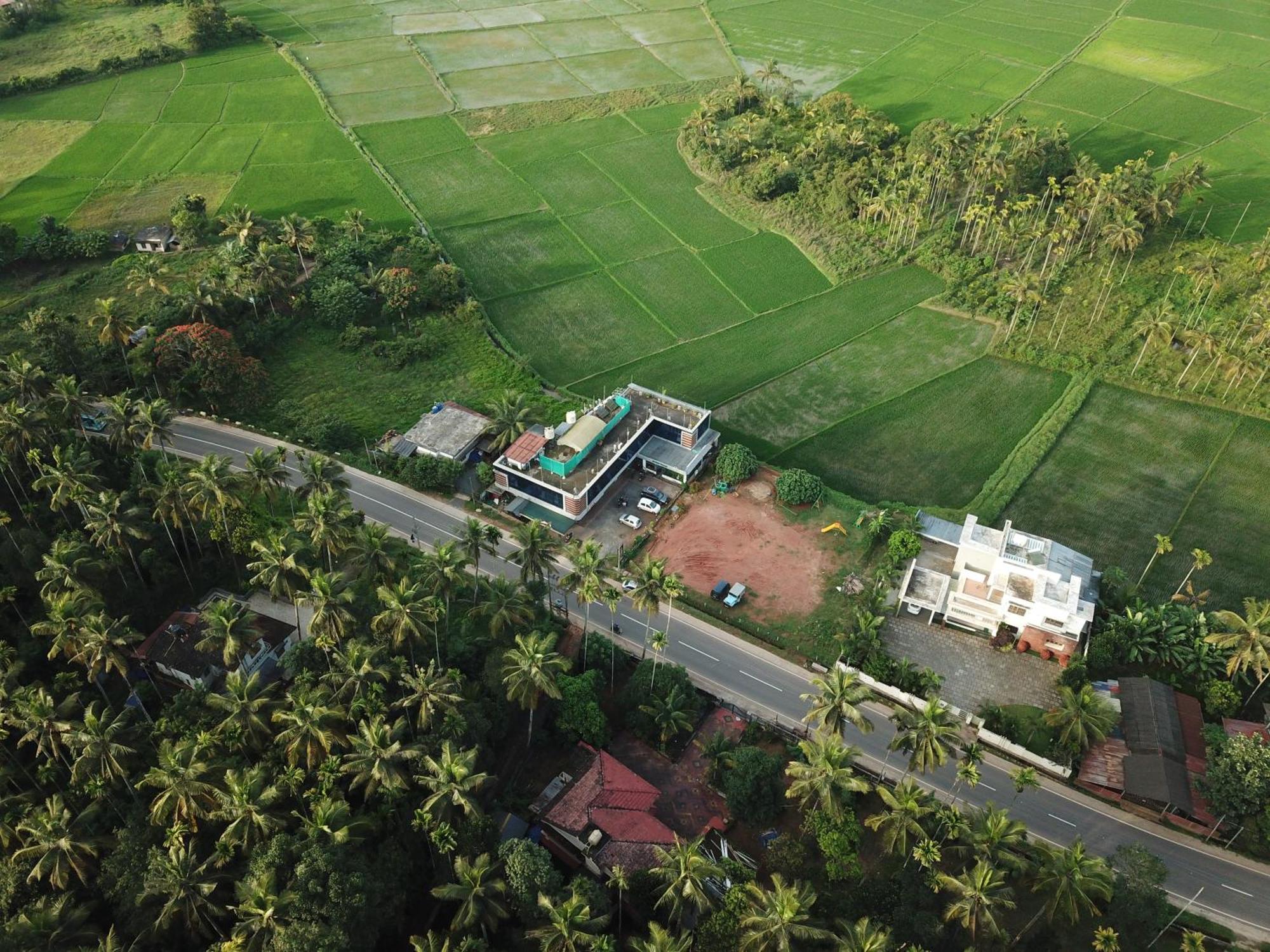 Paddyfield Inn Mananthavady Esterno foto
