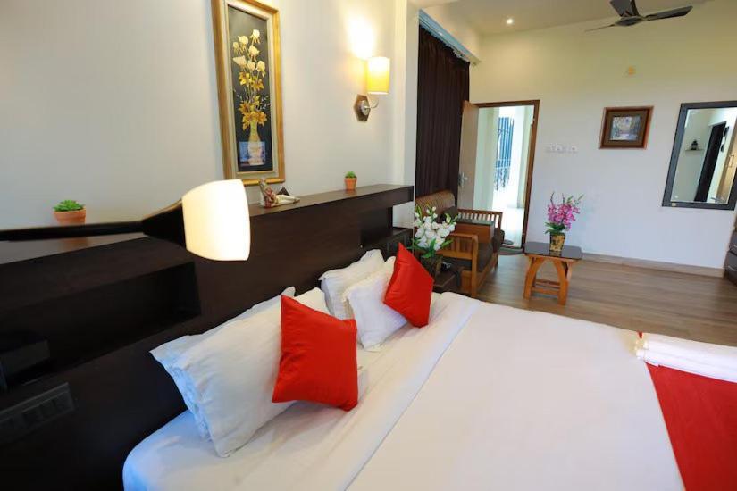 Paddyfield Inn Mananthavady Esterno foto